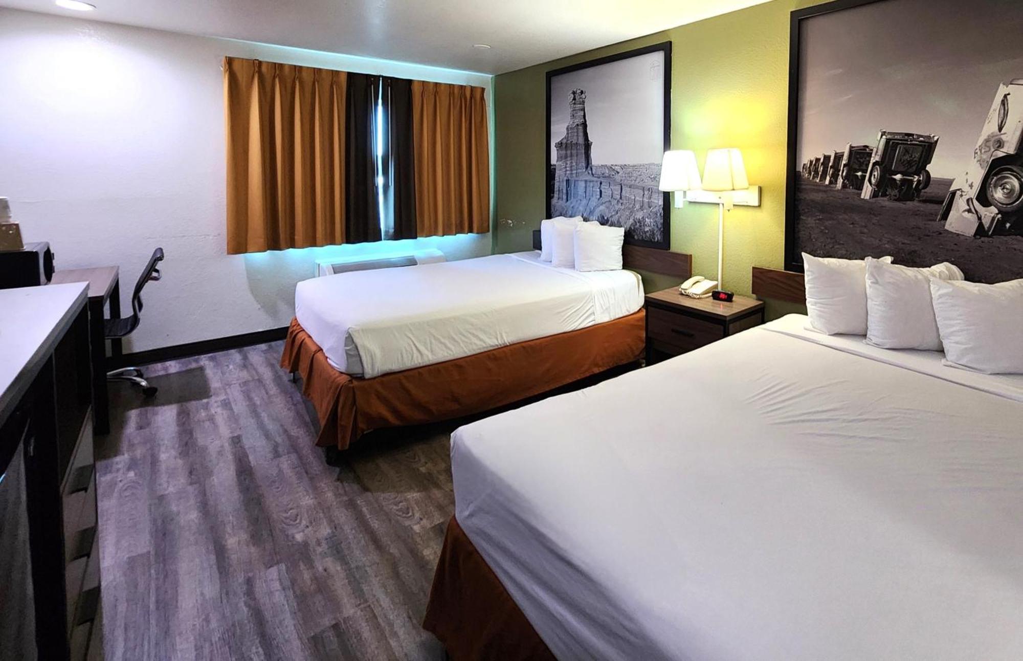 Super 8 By Wyndham Austin North/University Area Bagian luar foto