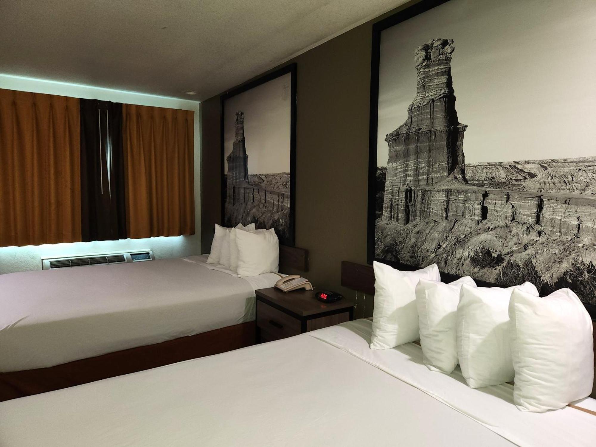 Super 8 By Wyndham Austin North/University Area Bagian luar foto