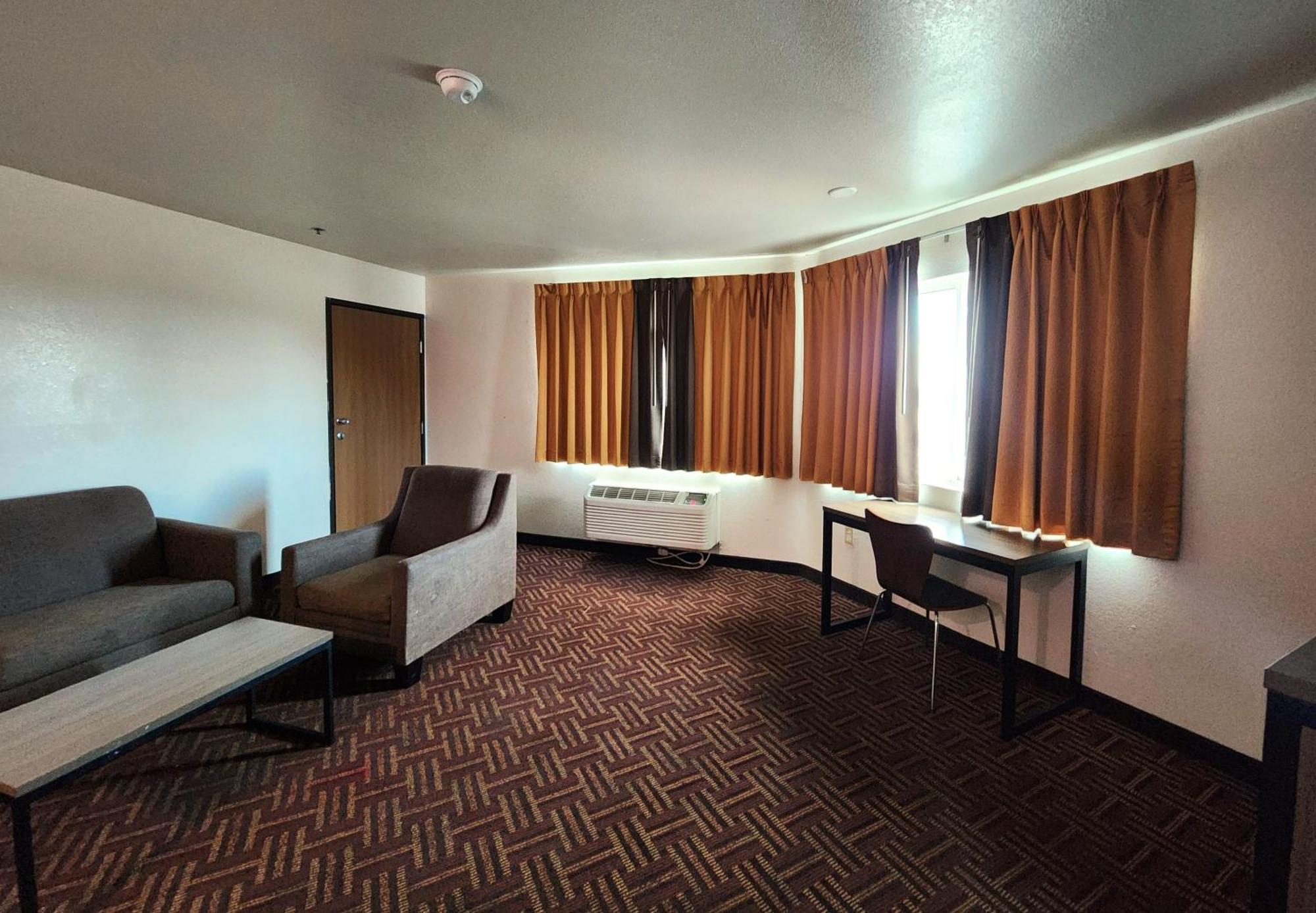 Super 8 By Wyndham Austin North/University Area Bagian luar foto